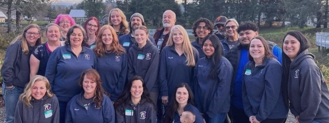 Todos Juntos Educators Proudly Pose Together for a Group Photo